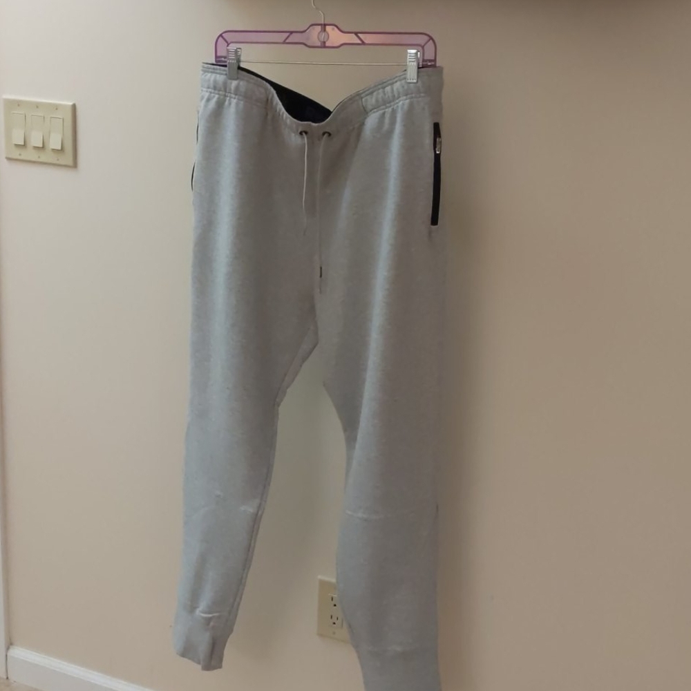XL Reebok athletic sweat pants